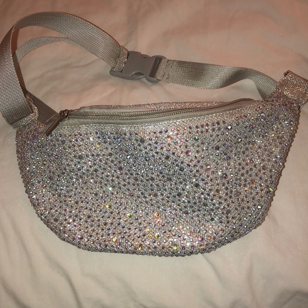 Fanny pack
